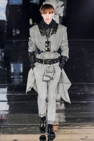 Look 67